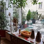France Eiffel Hotel 3*