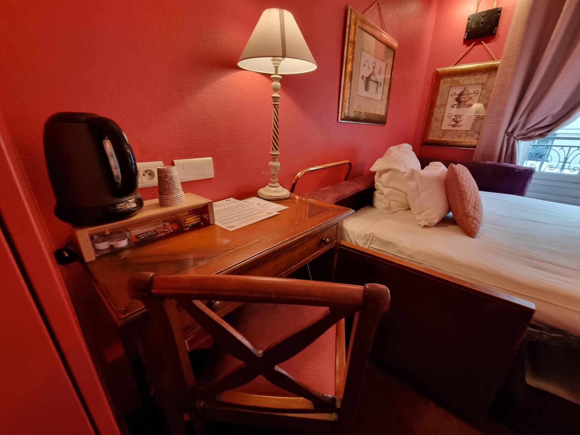 Hotel France Eiffel Parigi