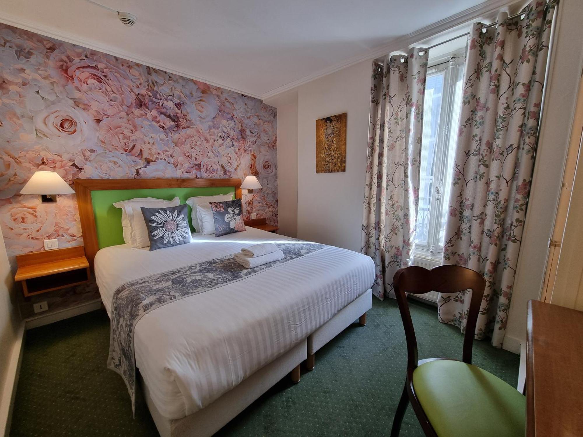 Hotel France Eiffel 3*