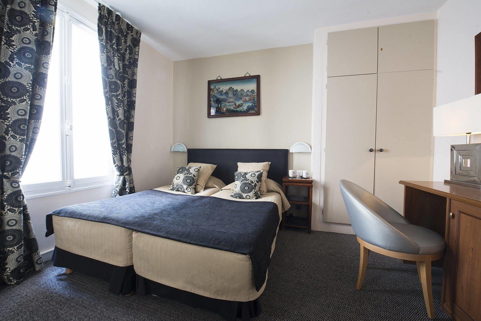 Hotel France Eiffel Parigi